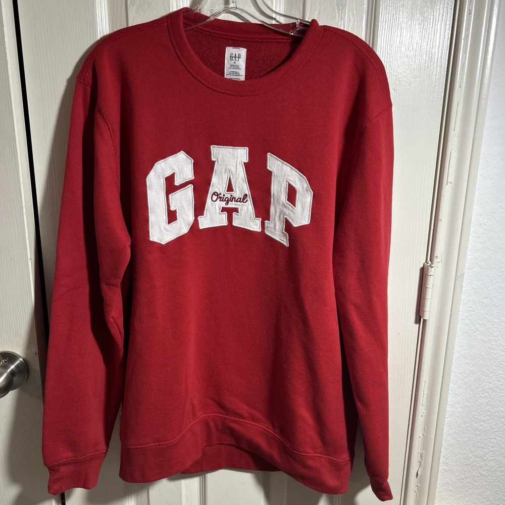 GAP Original Arch Logo Crew Neck Sweatshirt Red - Size Medium